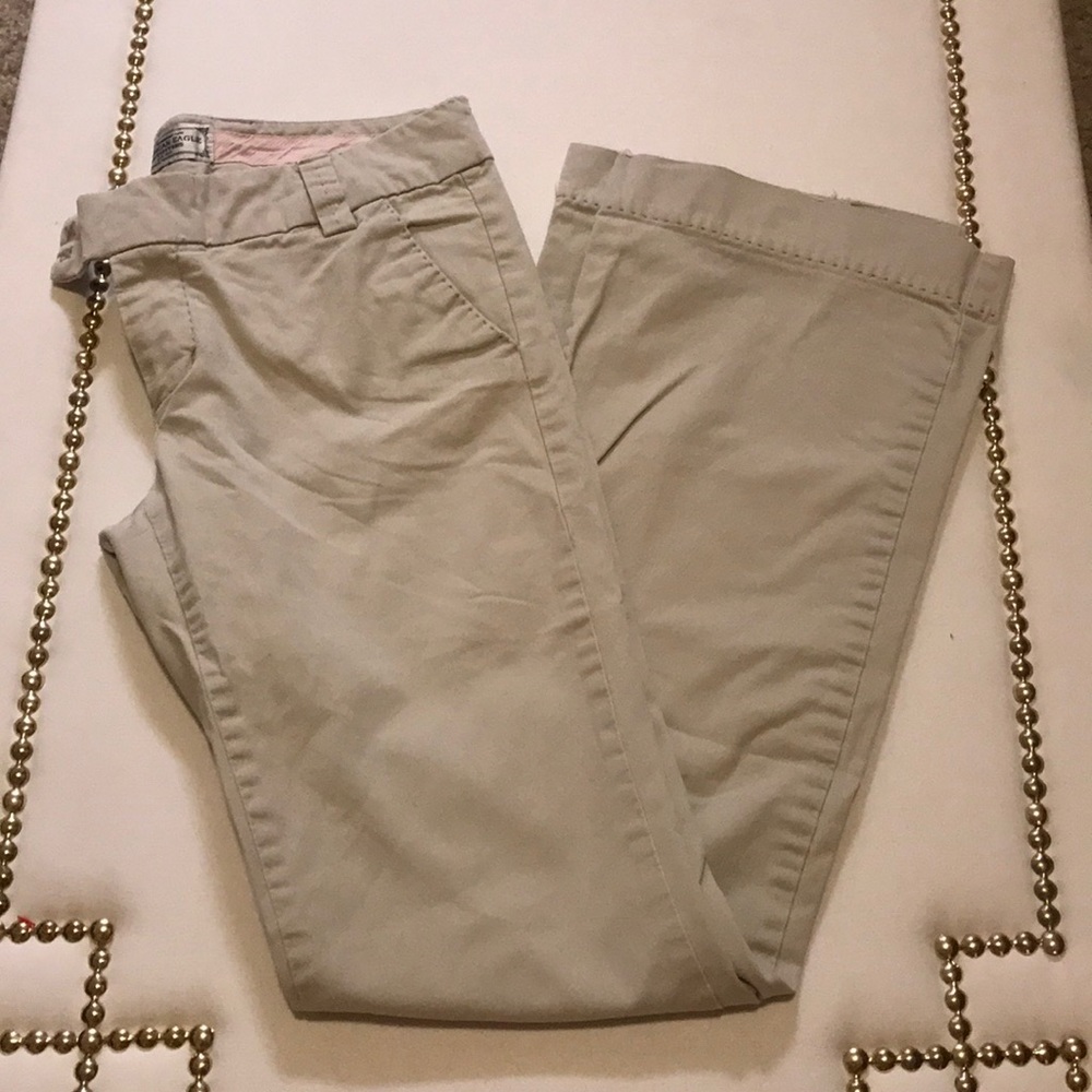 🍁American Eagle Khaki pants